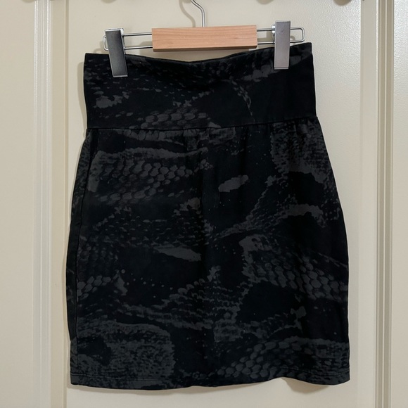 Talula Skirt - Pencil Skirt Black - Picture 1 of 2